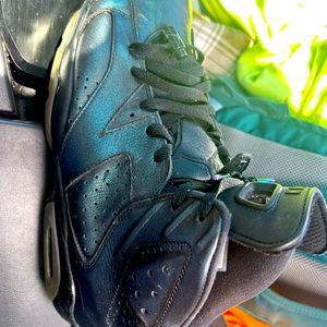 Gently used Jordans size 11.5